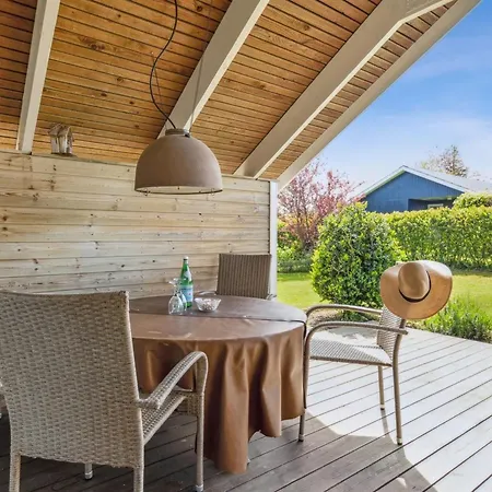 Сasa de vacaciones Esther - 500m From The Sea By Interhome *