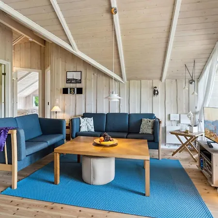 Сasa de vacaciones Esther - 500m From The Sea By Interhome